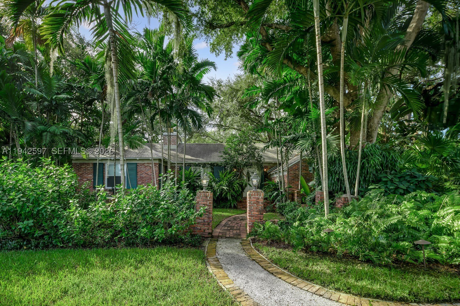 530 Melaleuca Ln – photo 3