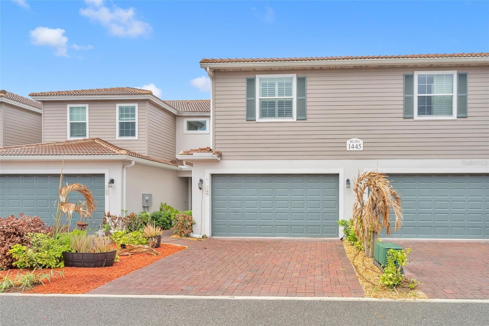 1445 Isabella Drive – photo 2