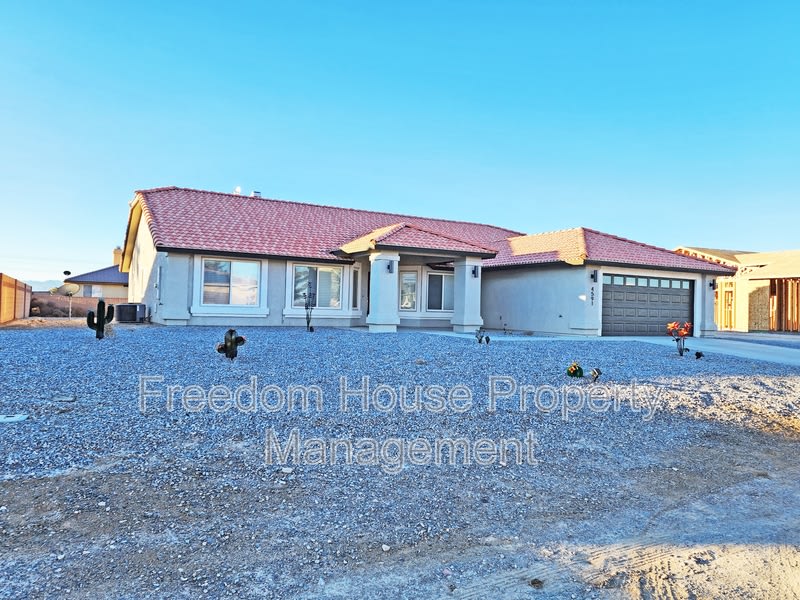 4591 Stoneham Street – photo 2