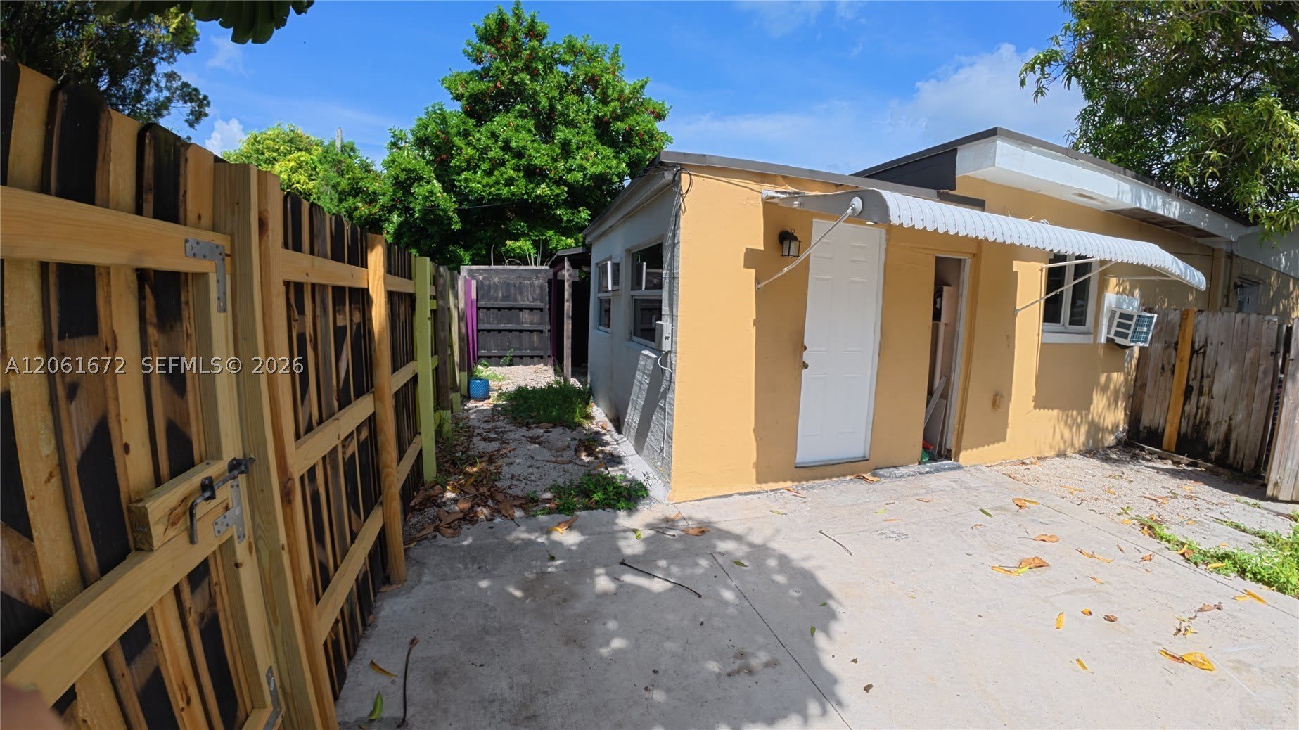 5400 SW 36th St – photo 1
