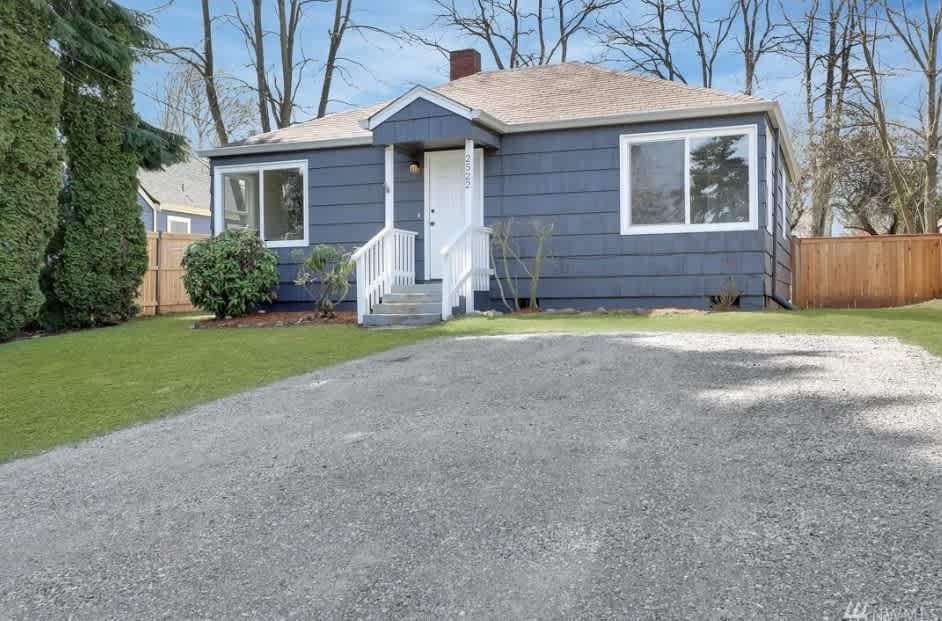 2522 58th Avenue Northeast – photo 2