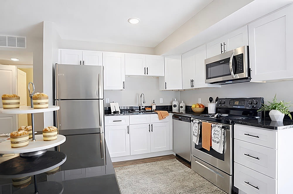 83 West – photo 2