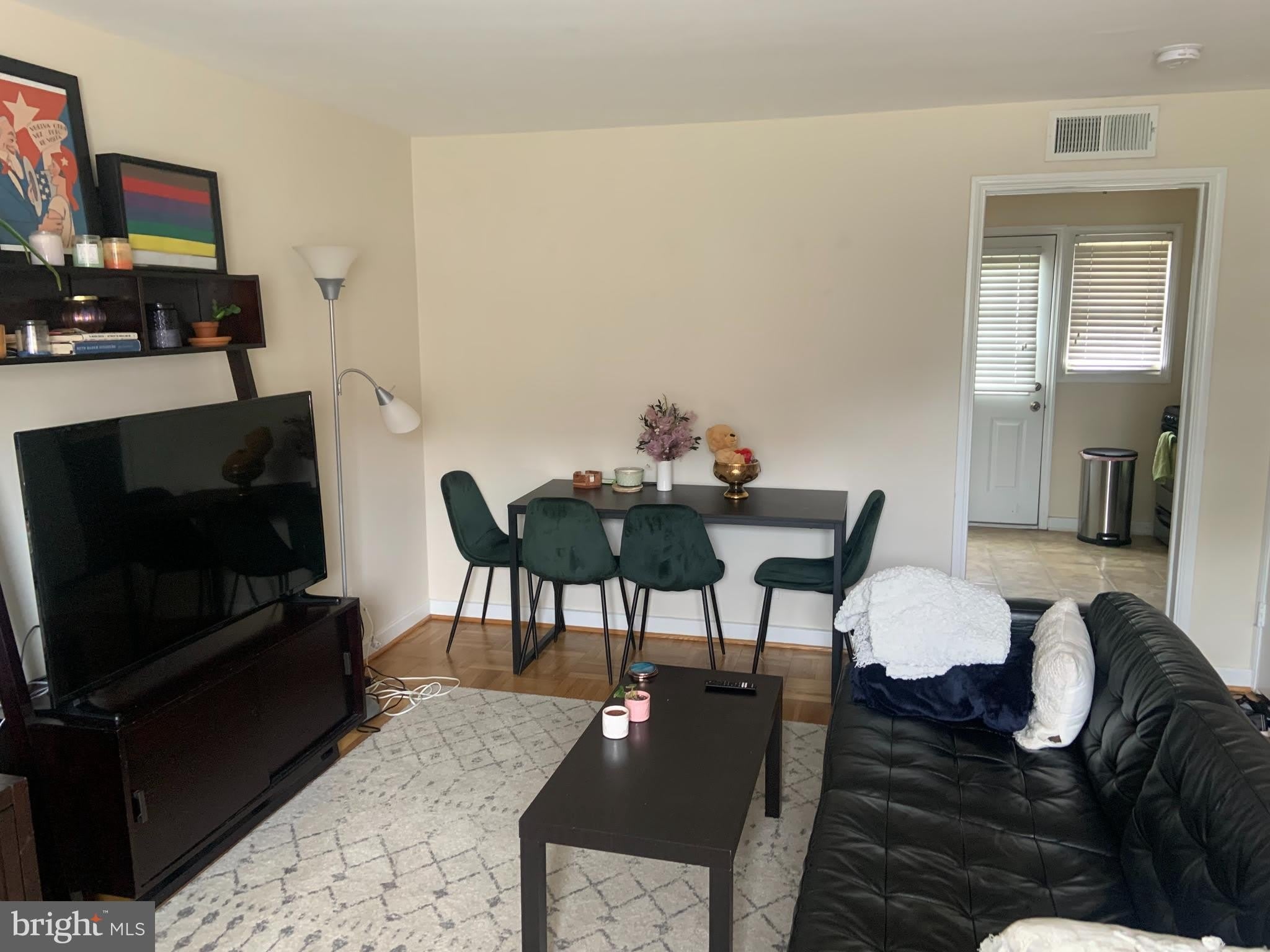 732 N Oakland Street – photo 5