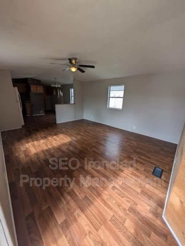 515 Orme Ave – photo 3