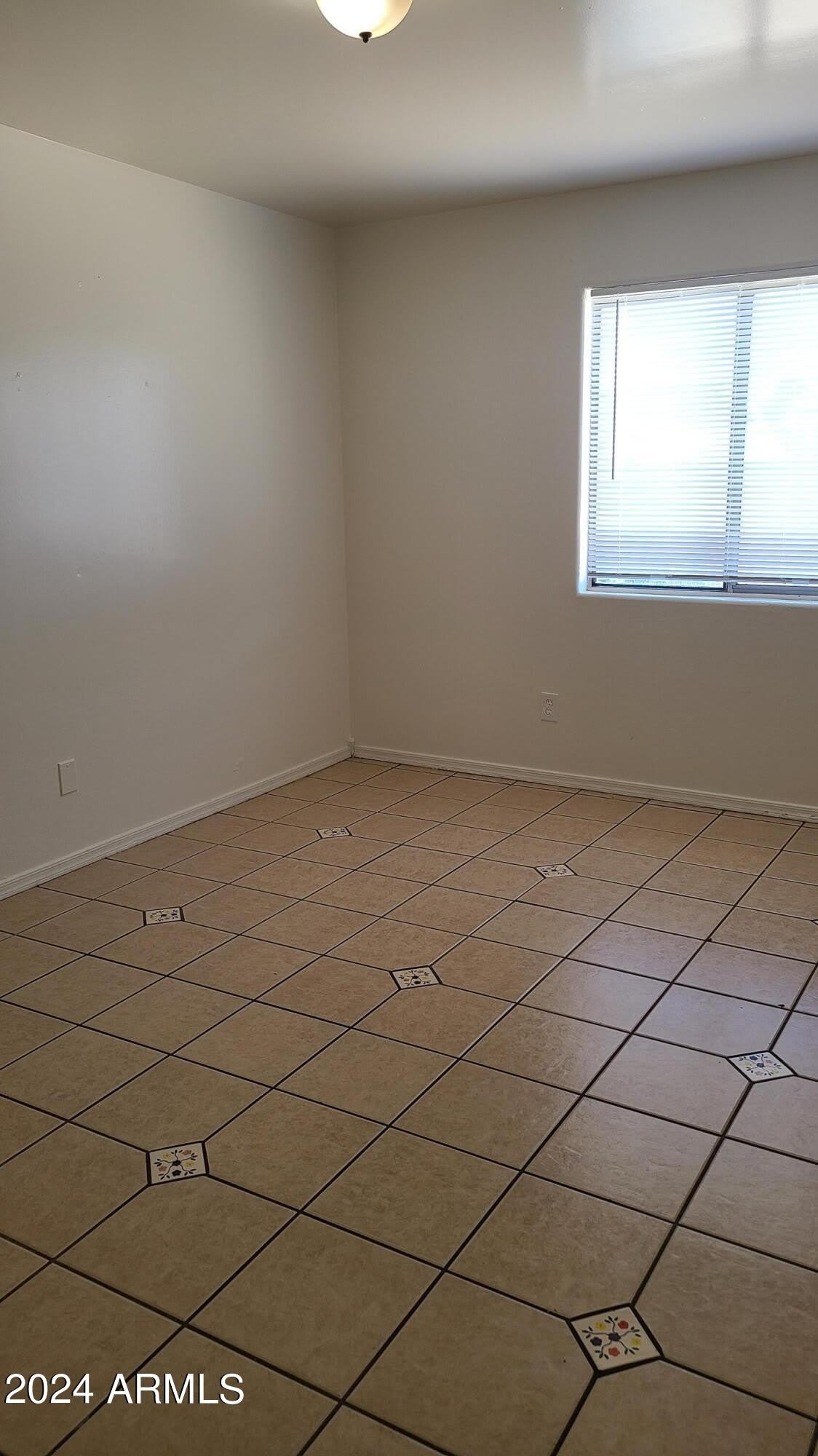 6111 W Cambridge Avenue – photo 5
