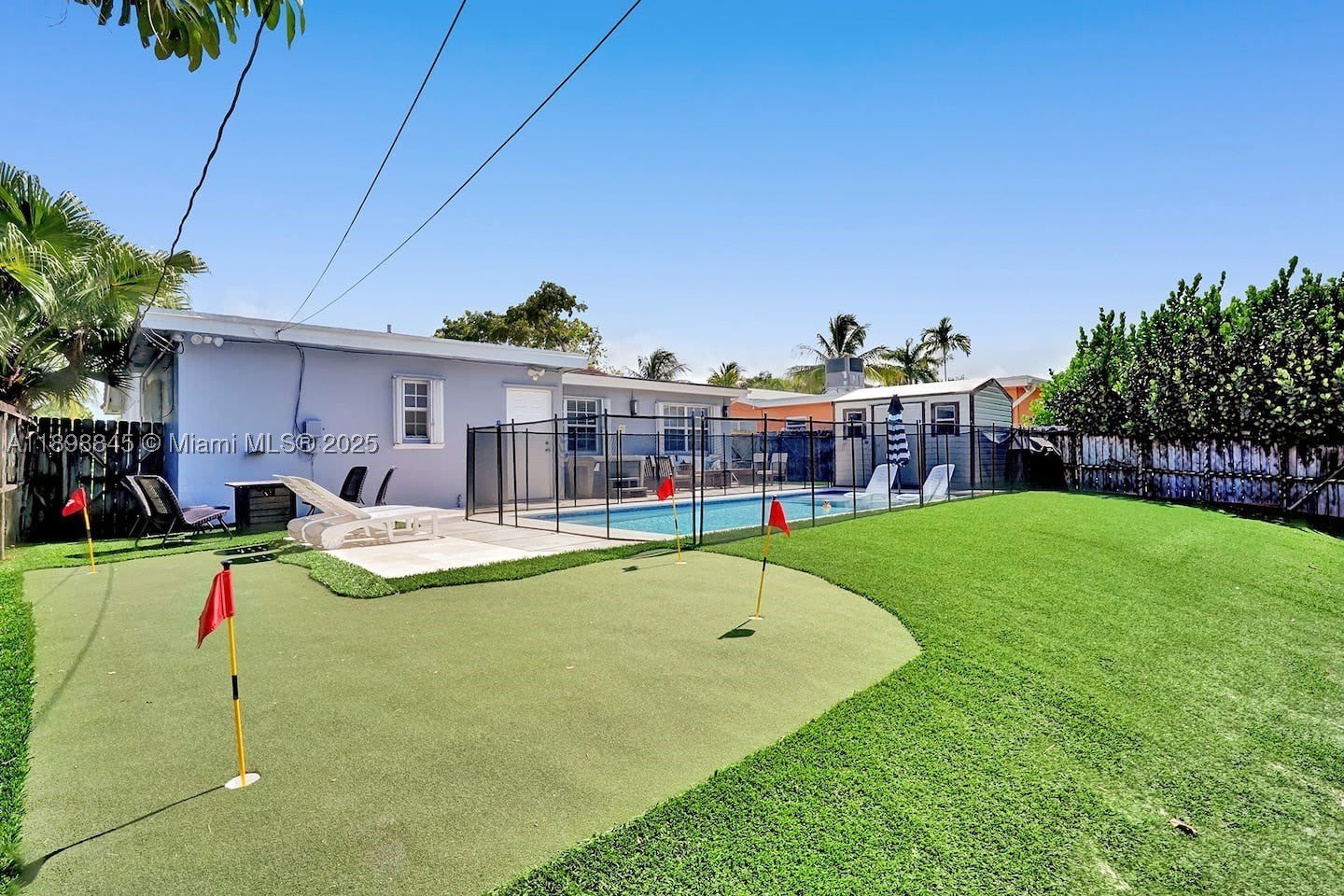 1305 Funston St – photo 3
