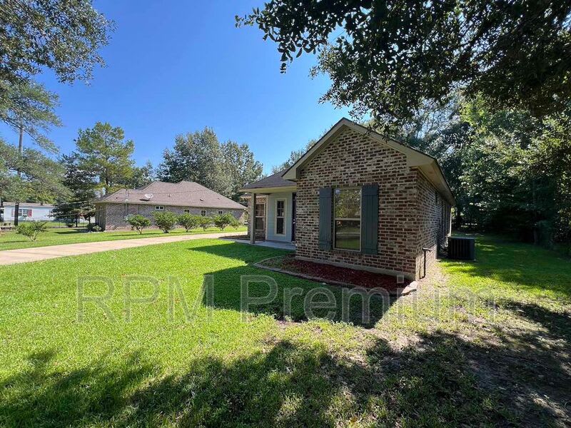 4836 Rollins Rd – photo 3