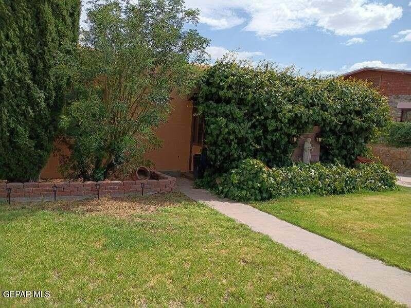 3208 Morehead Avenue – photo 2
