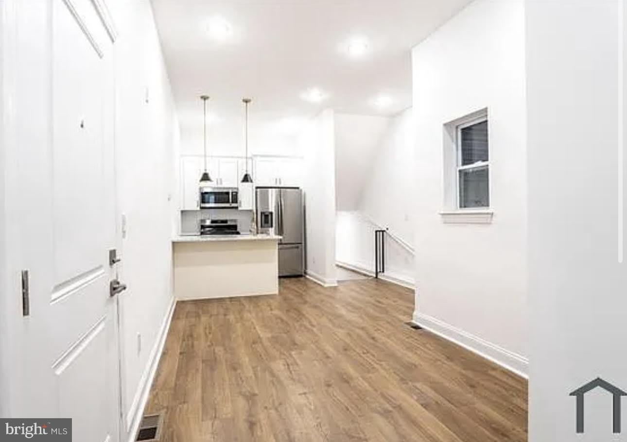 653 N PRESTON Street – photo 2