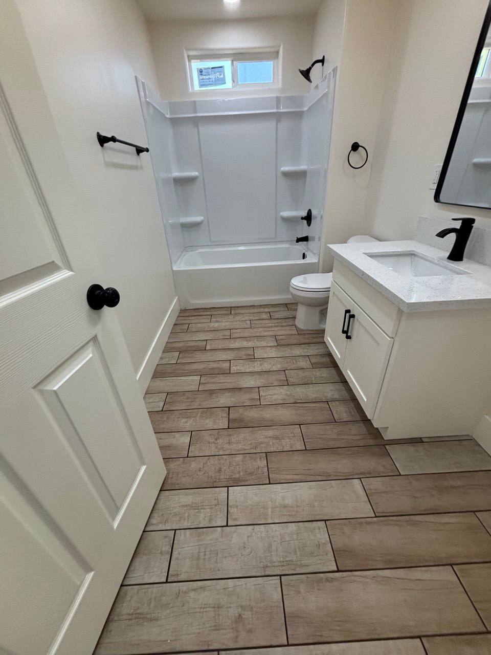 416 Northeast 2Nd Avenue – photo 3