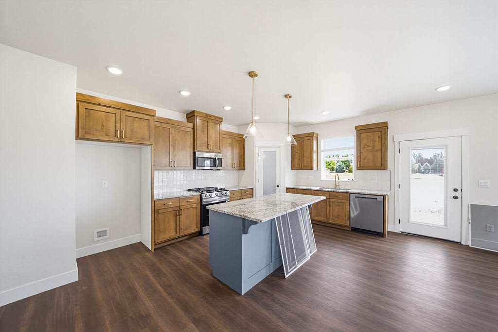 445 E River Ln – photo 3