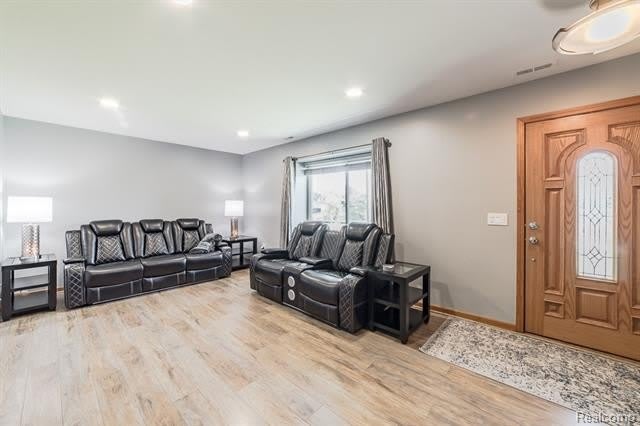 1034 Parkway – photo 3