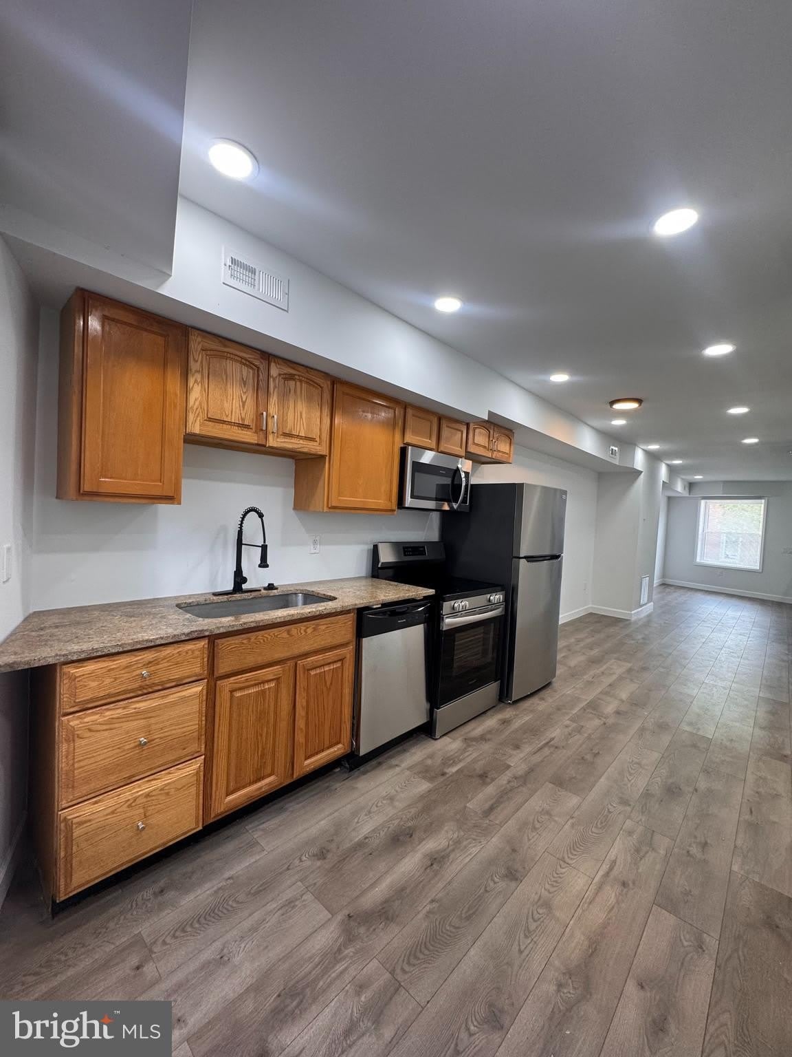 2606 W FAIRMOUNT Avenue – photo 4