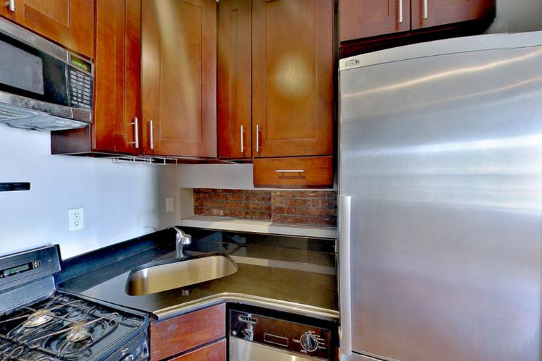 722 10TH AVE. – photo 2