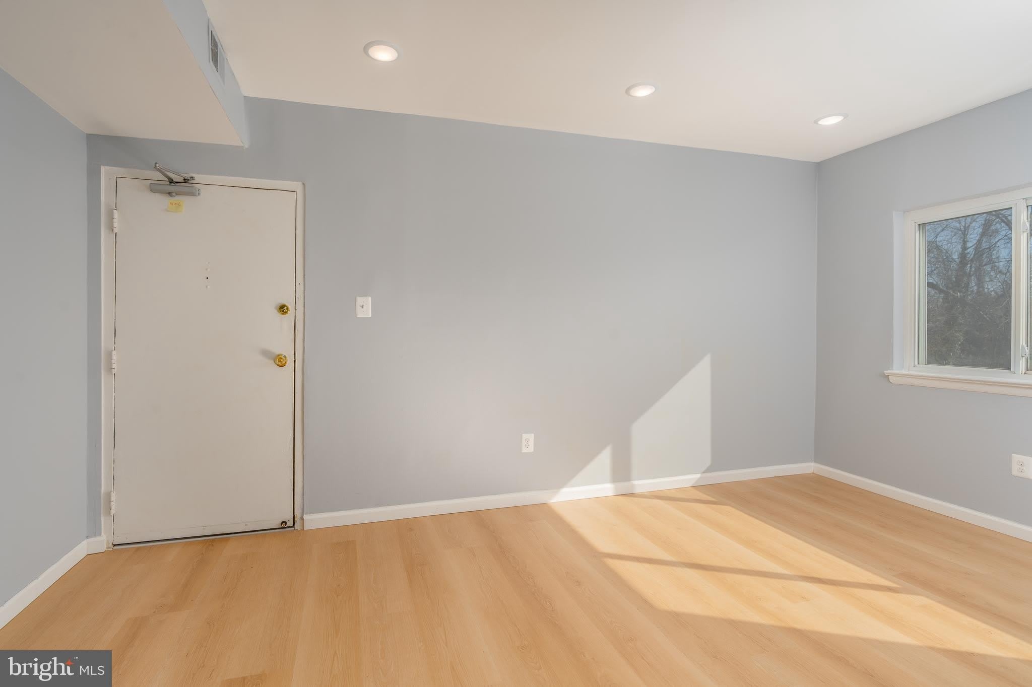 4936 NASH Street NE – photo 4