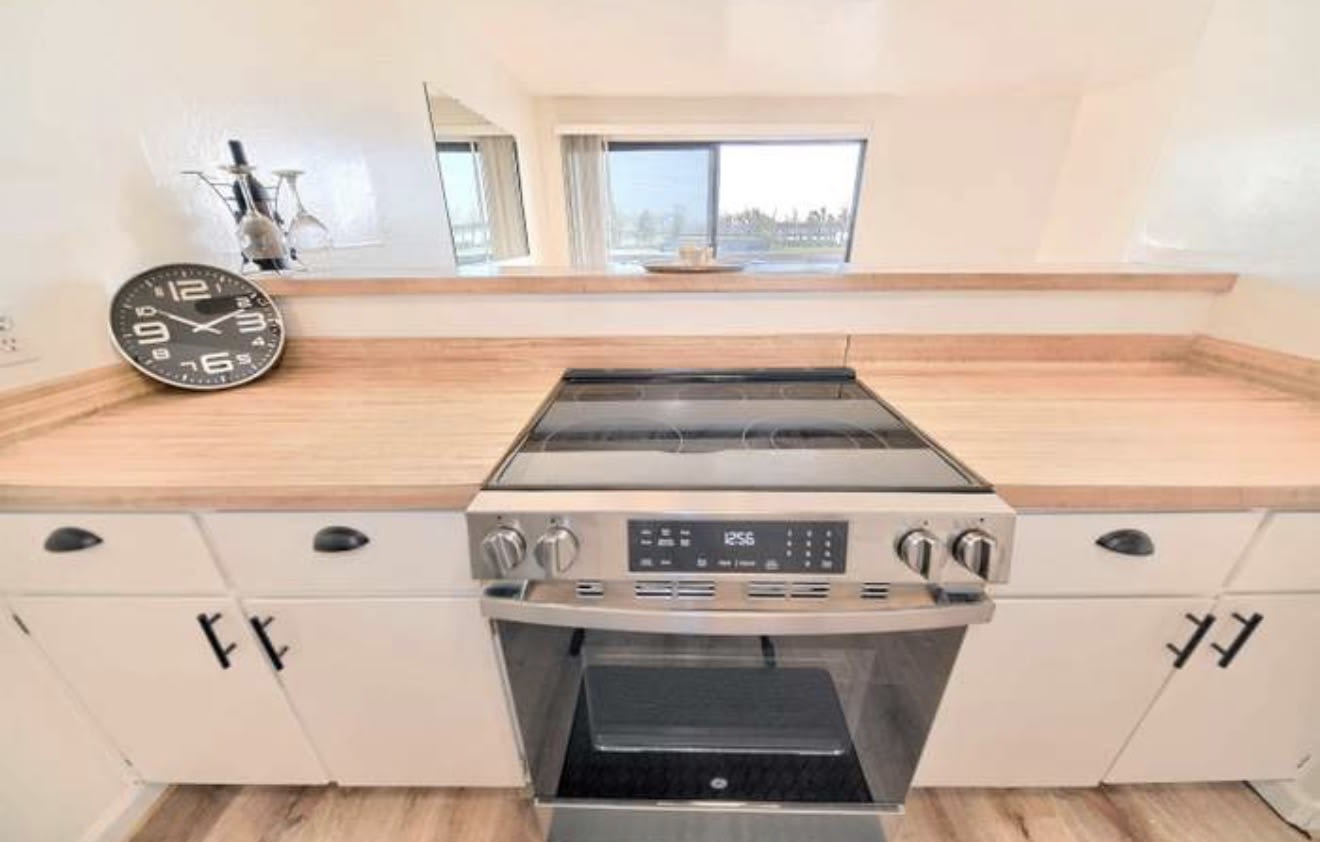 1 Embarcadero W Apt 160 – photo 4