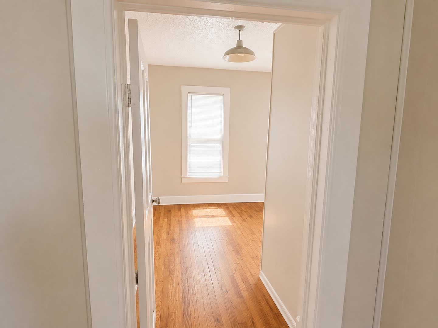 17 Poplar Ave 4-bedroom 1-Bathroom Home in Newark Oh – photo 5