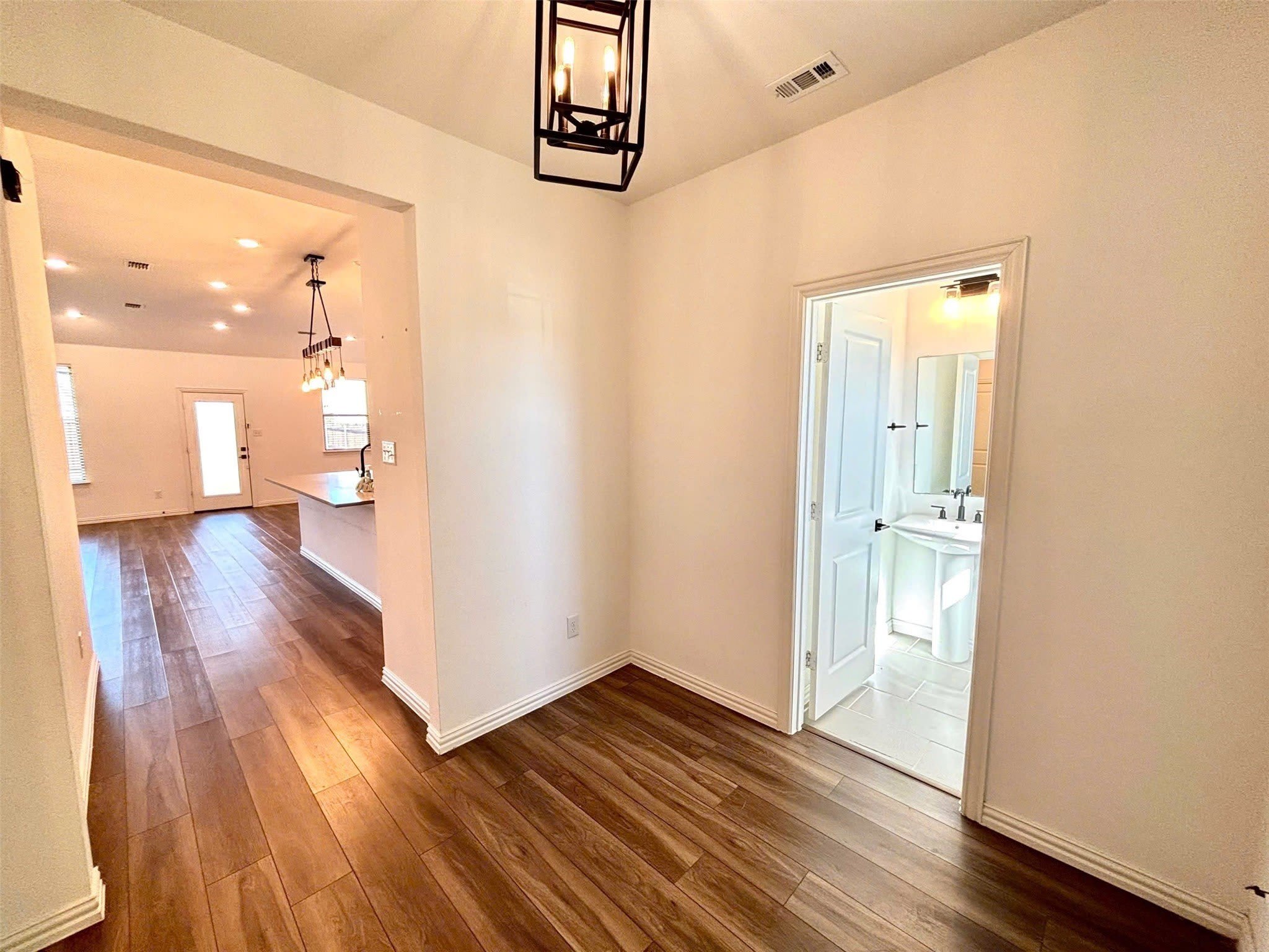 512 Virginia Way – photo 4