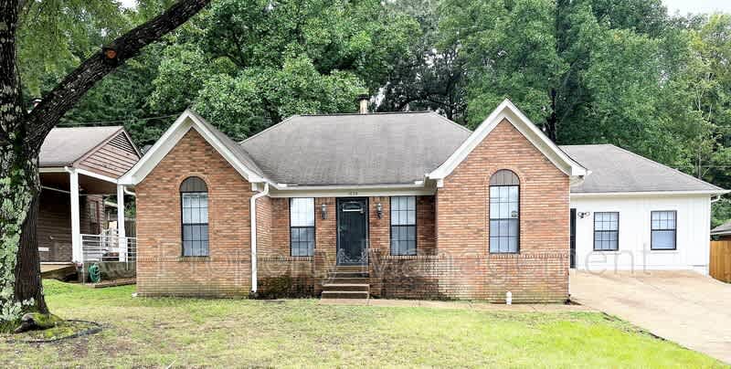 1079 Harpeth Dr – photo 2