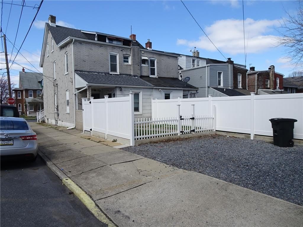 928 High Street – photo 2