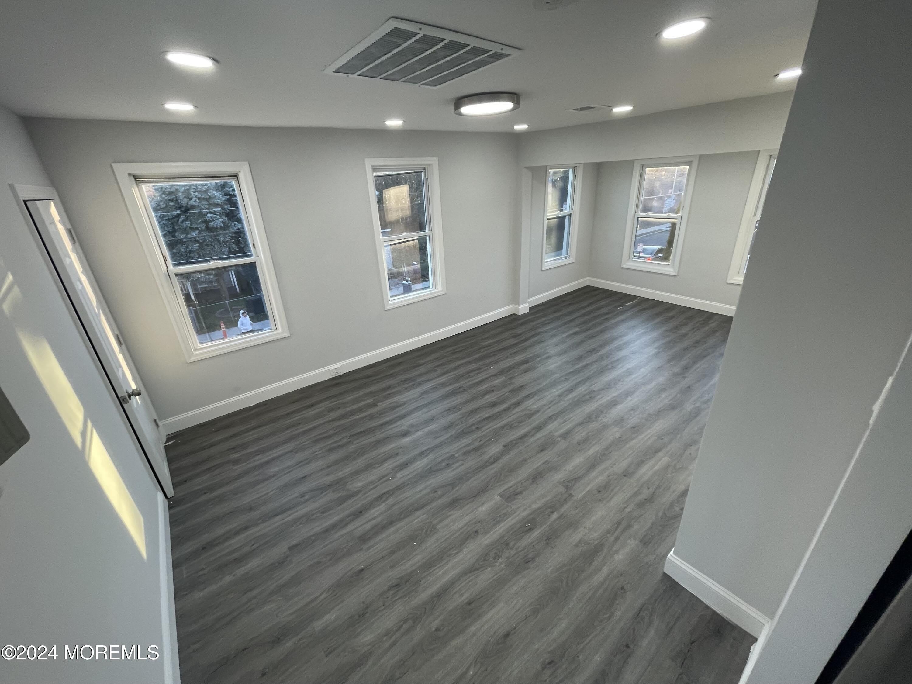 1257 Washington Avenue – photo 4