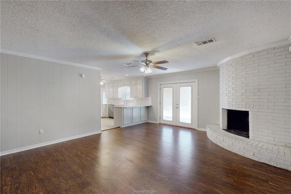 1407 Skrivanek Court – photo 4