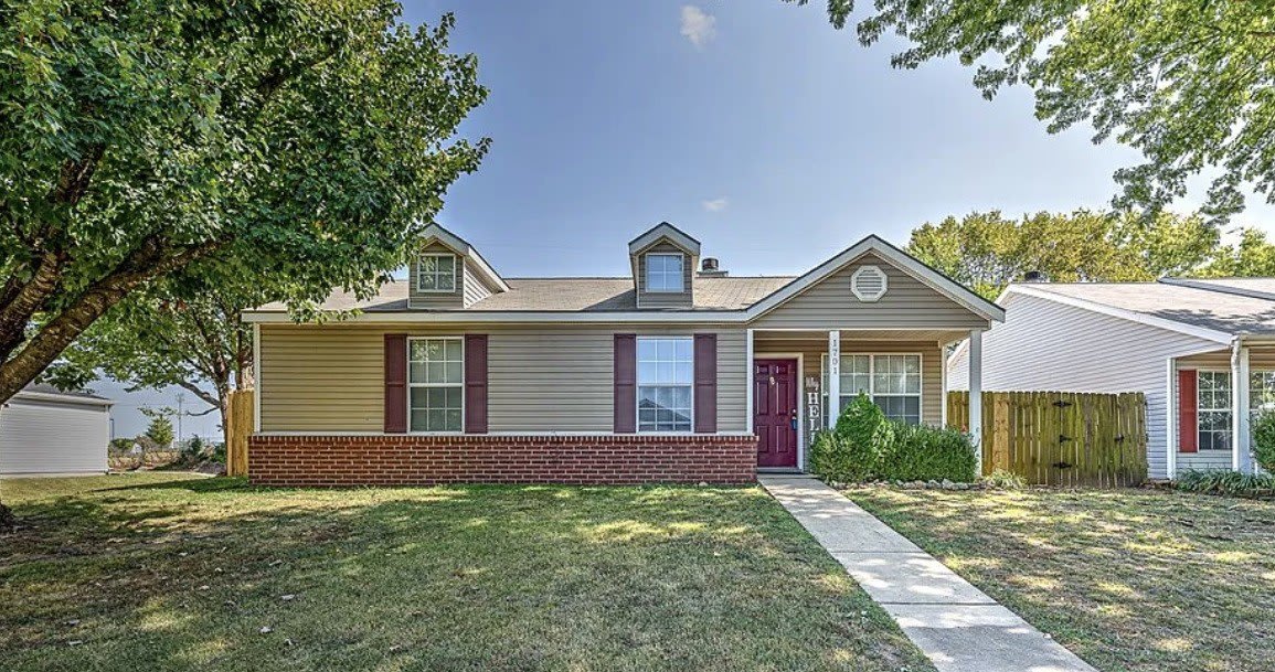 1701 Signature Drive – photo 1
