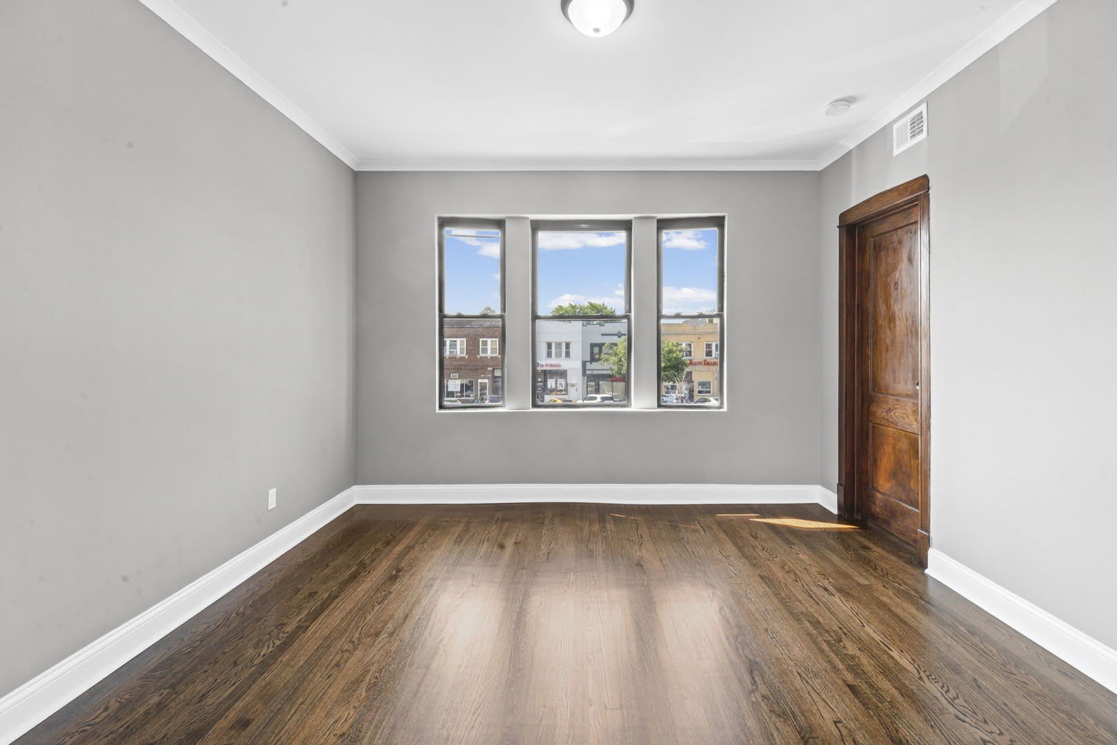 5714 W Cermak Road – photo 3