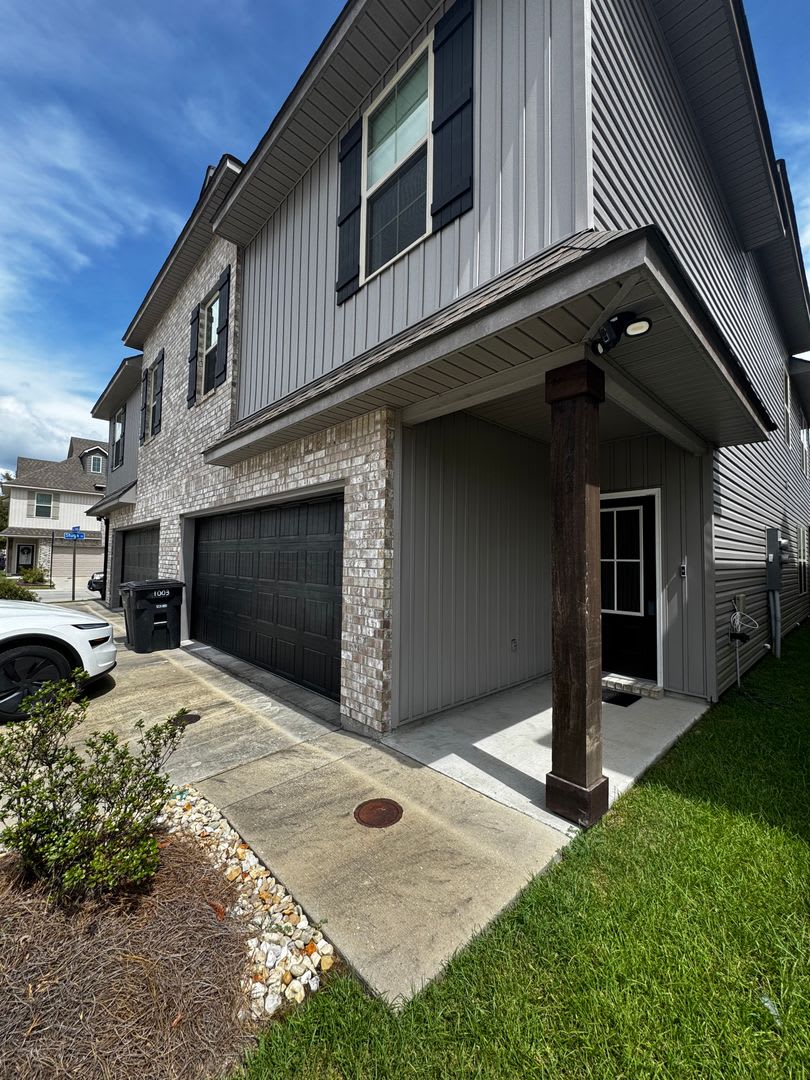 3BD/2.5BA Townhouse for Lease in Creekside Cottages – photo 3