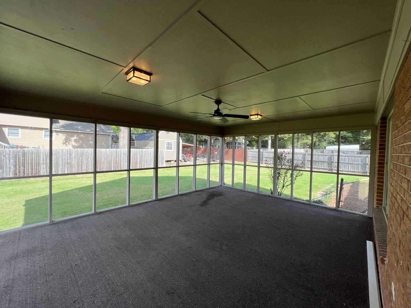 3 BR 2 BA with tons of closet space. – photo 4