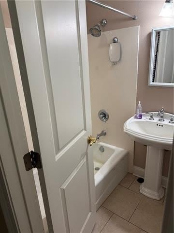5661B WOODLAWN Place – photo 5