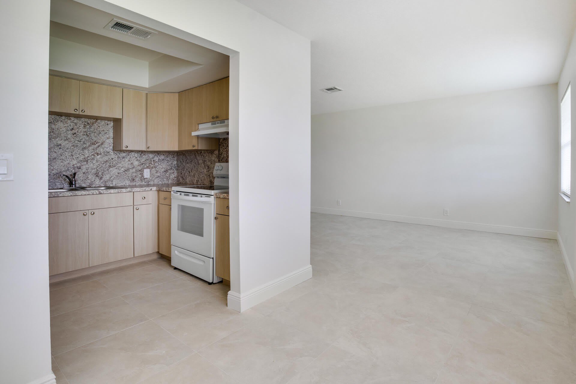 4102 Faith Street – photo 4