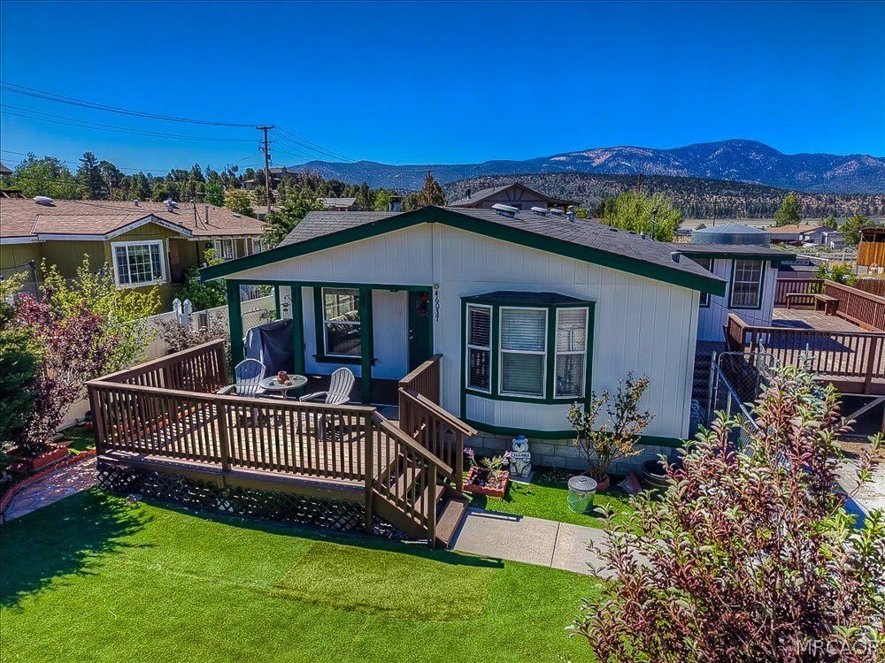 46037 South Drive – photo 1