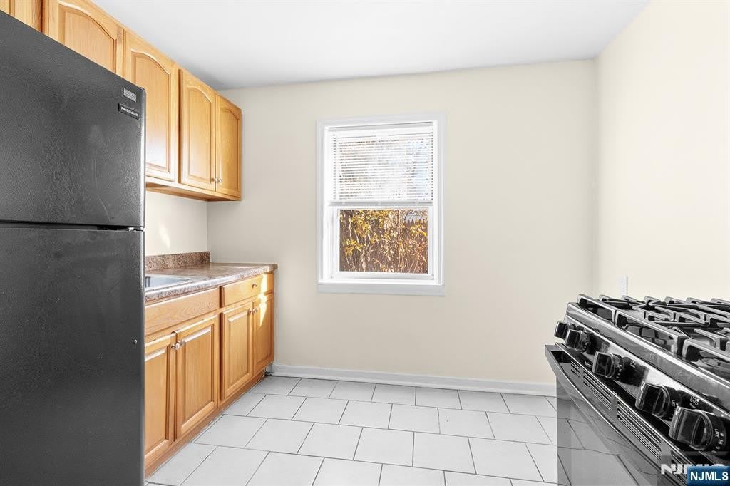 28 Sheffield Avenue – photo 5