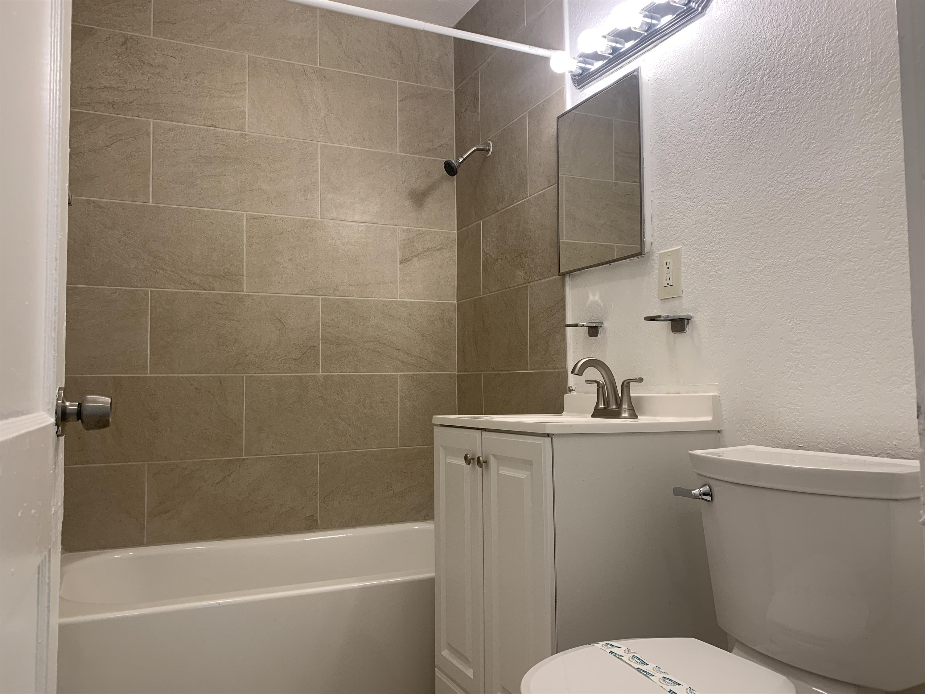 2425 22Nd Avenue South – photo 5