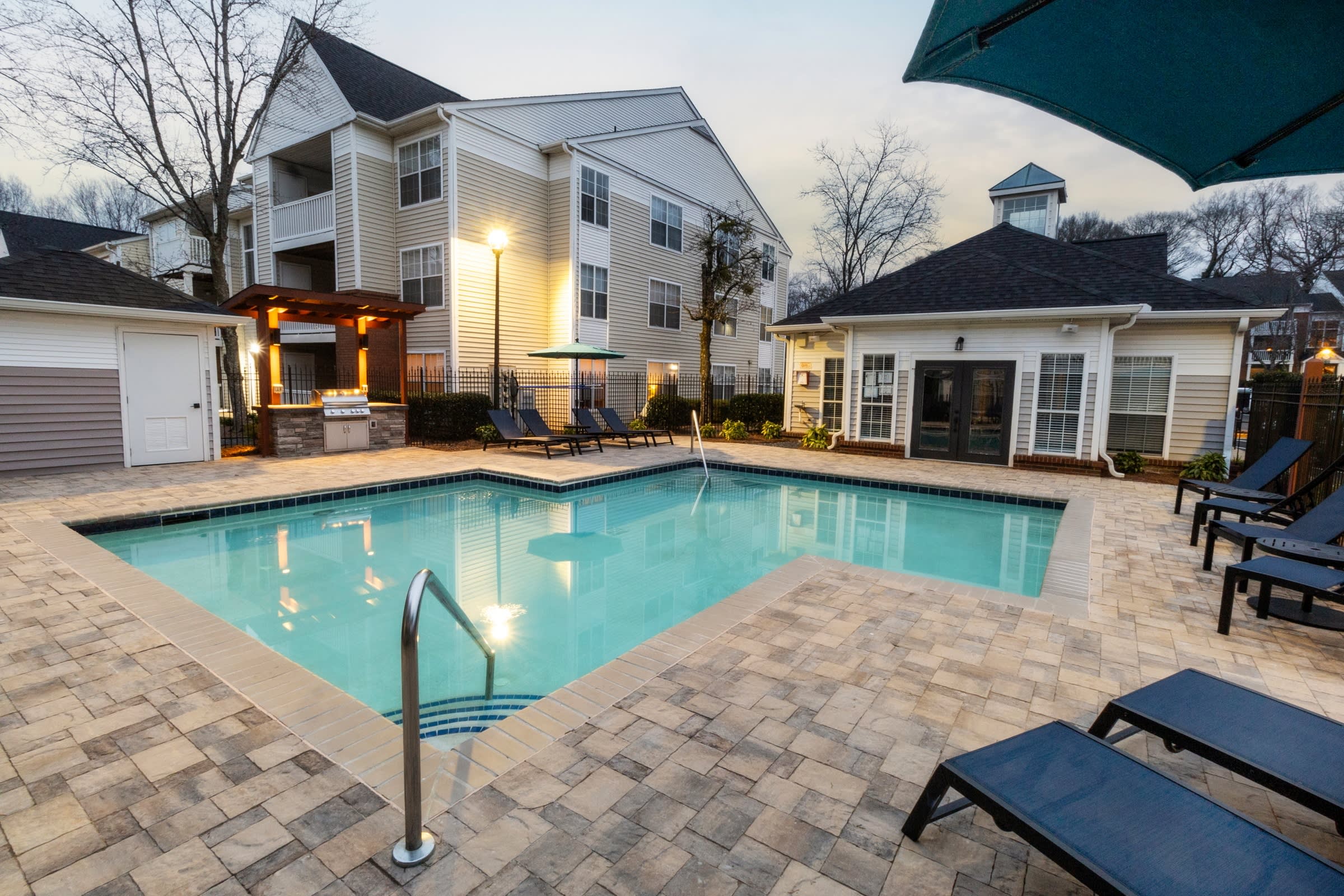 Avery Glen Luxury Apartments – photo 5