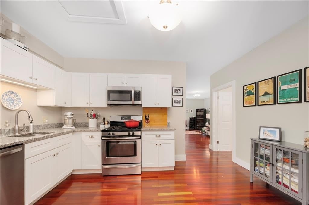 407 Broadway – photo 5