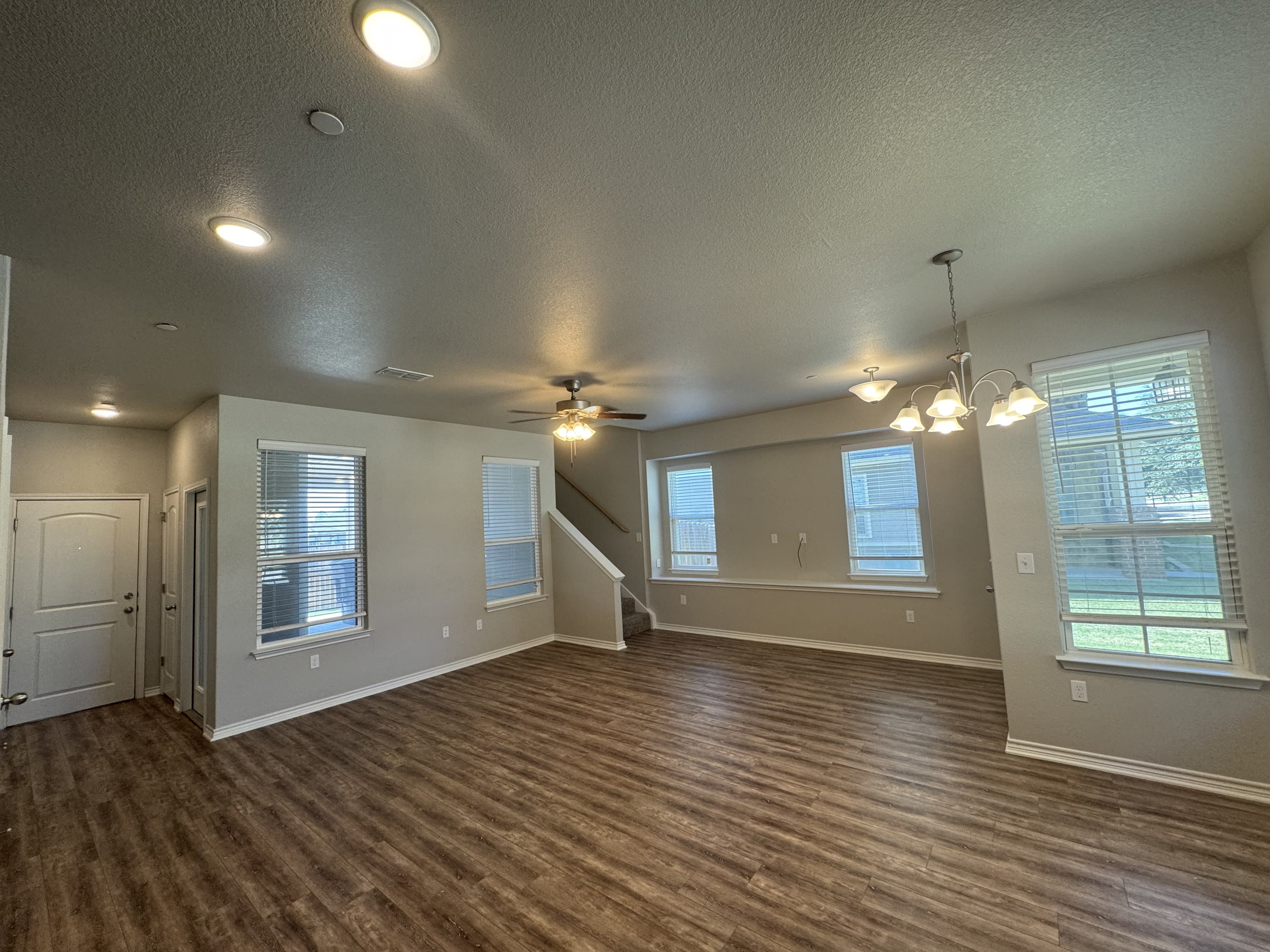 720 Westfield Boulevard – photo 5