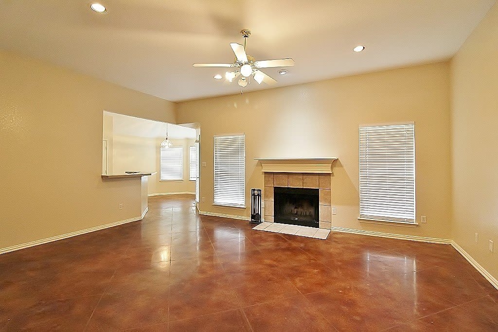 302 Aspen Court W – photo 3