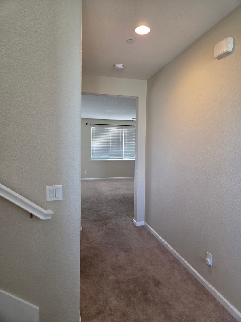 Beautiful 4 Bedroom Home – photo 4