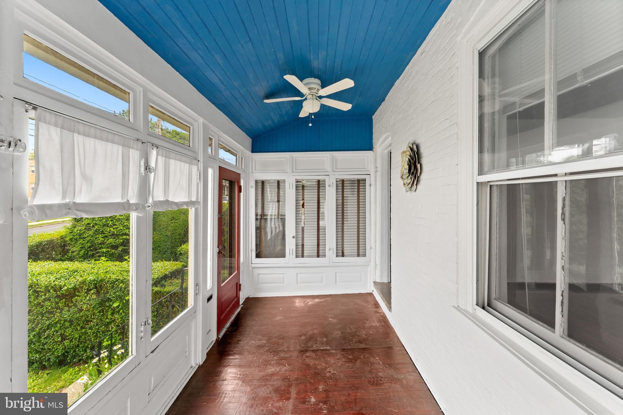 809 ARDMORE Avenue – photo 3