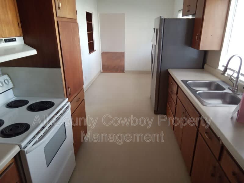 707 S 23Rd St – photo 4