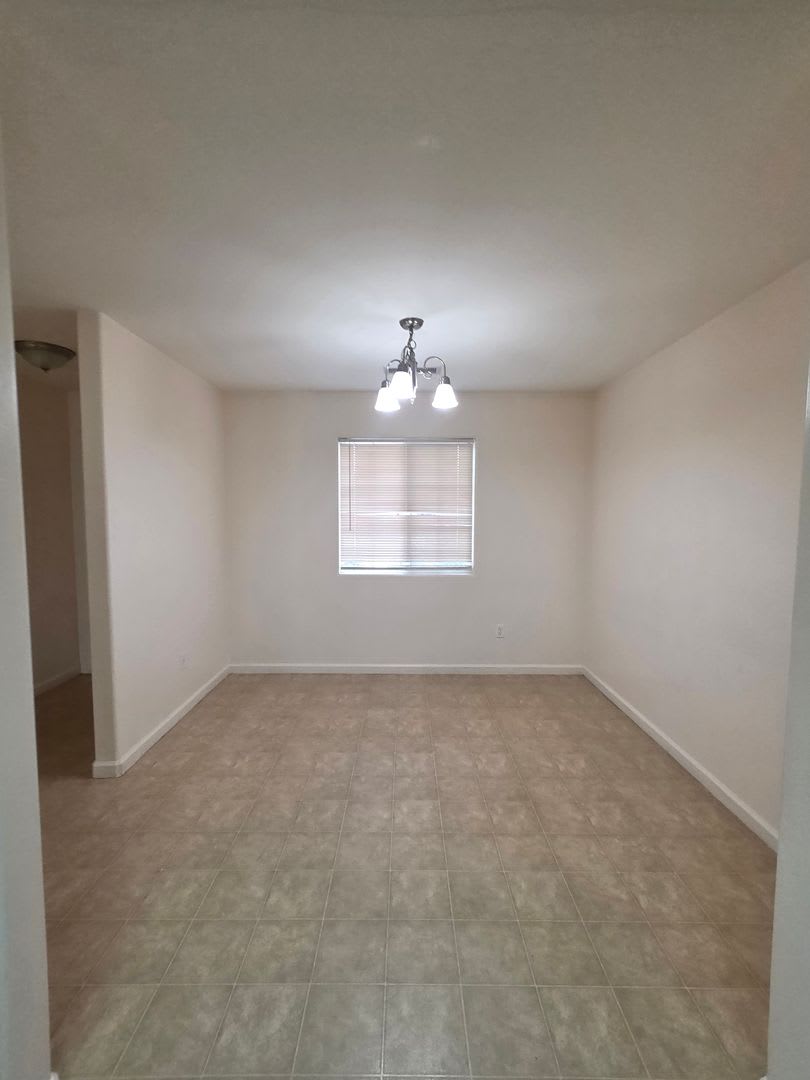 11805 Holabird Ave House – photo 4