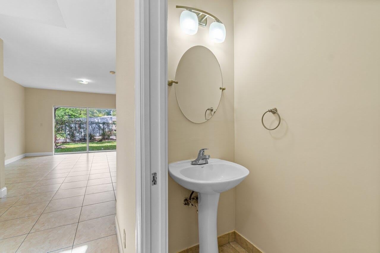 809 TALIA Circle E – photo 3