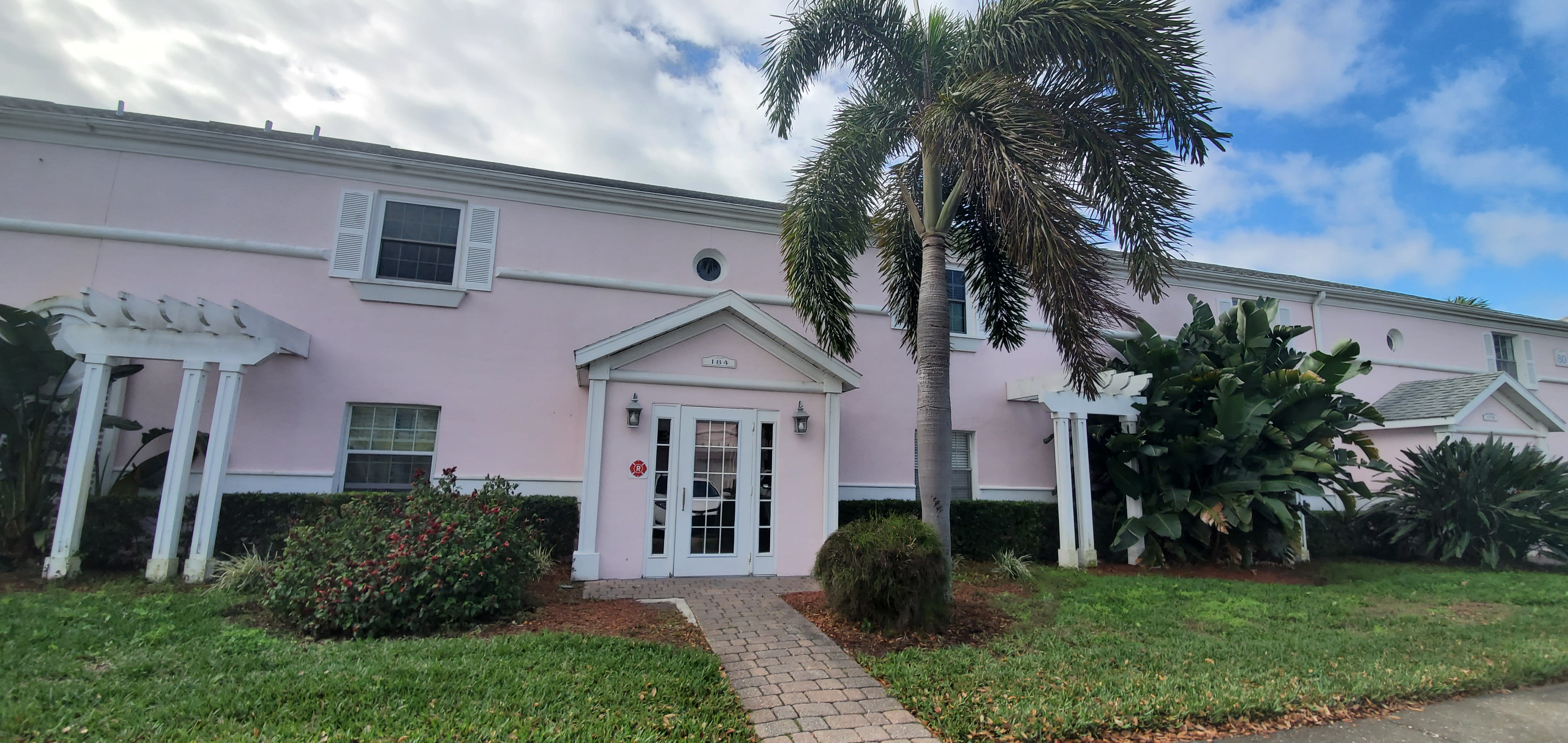 184 Pompano Dr Se – photo 2