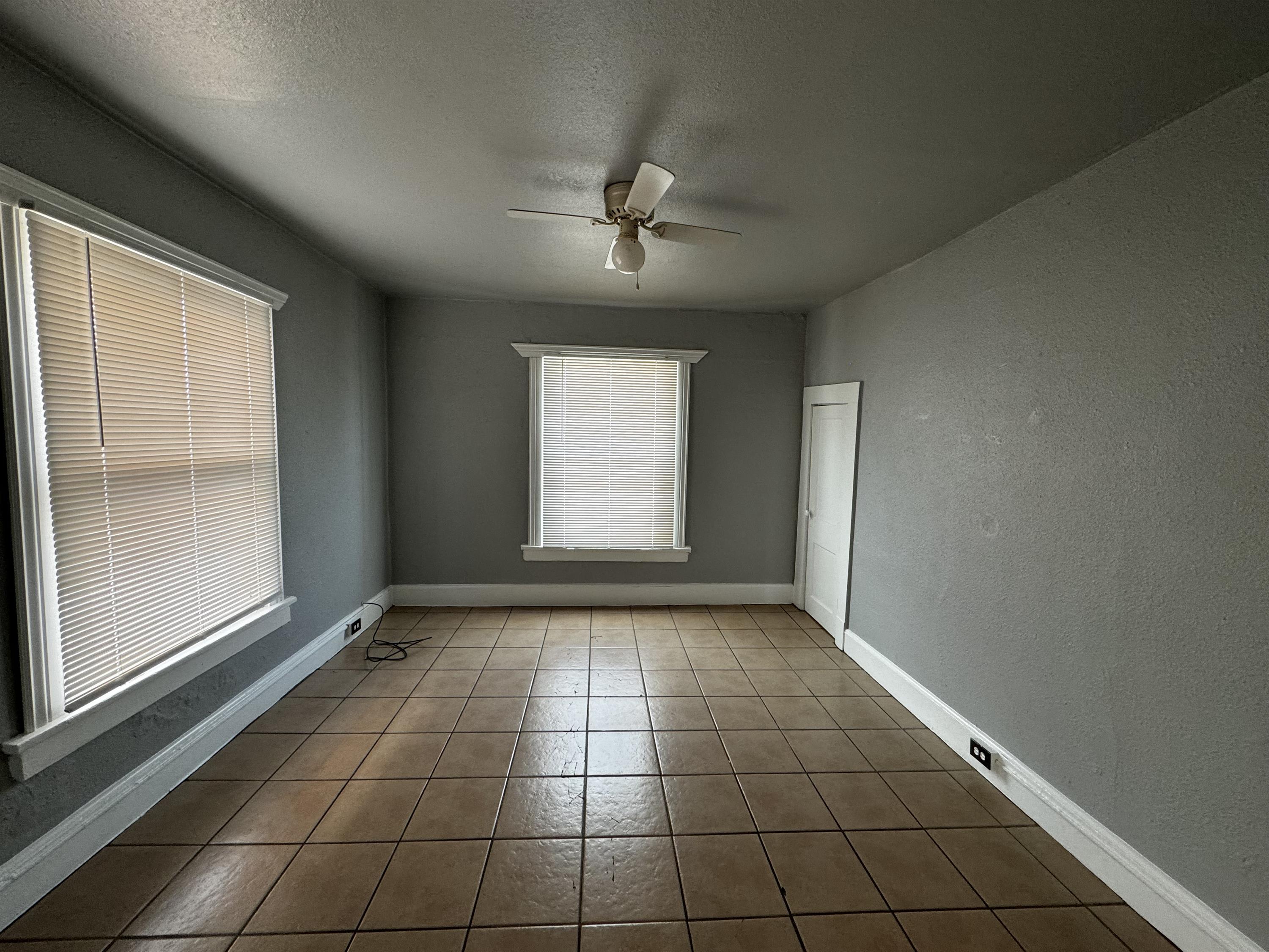 105 Tays Street #C – photo 4