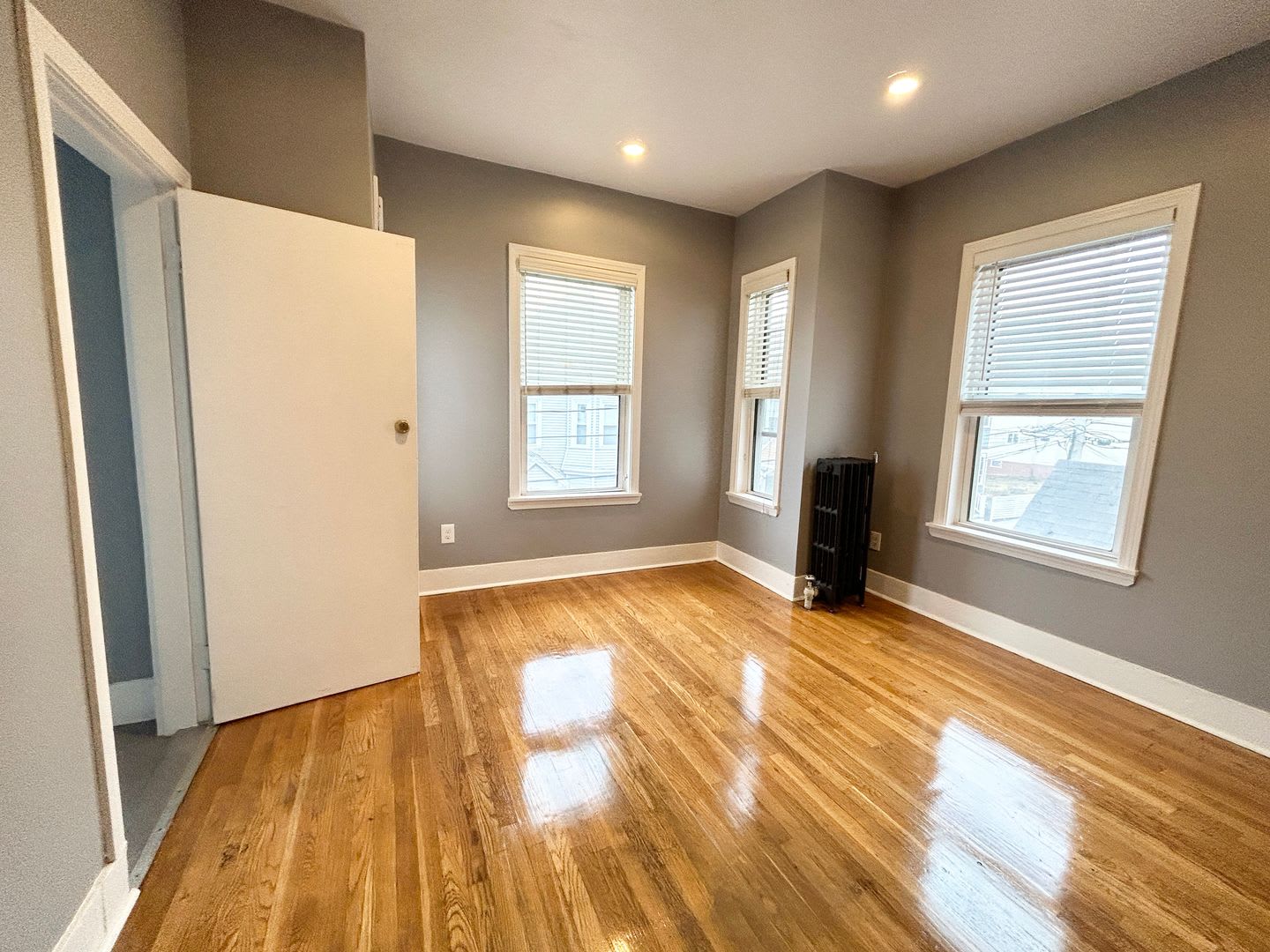 4bed 1bath apartment in Dorchester on 9/1 – photo 5