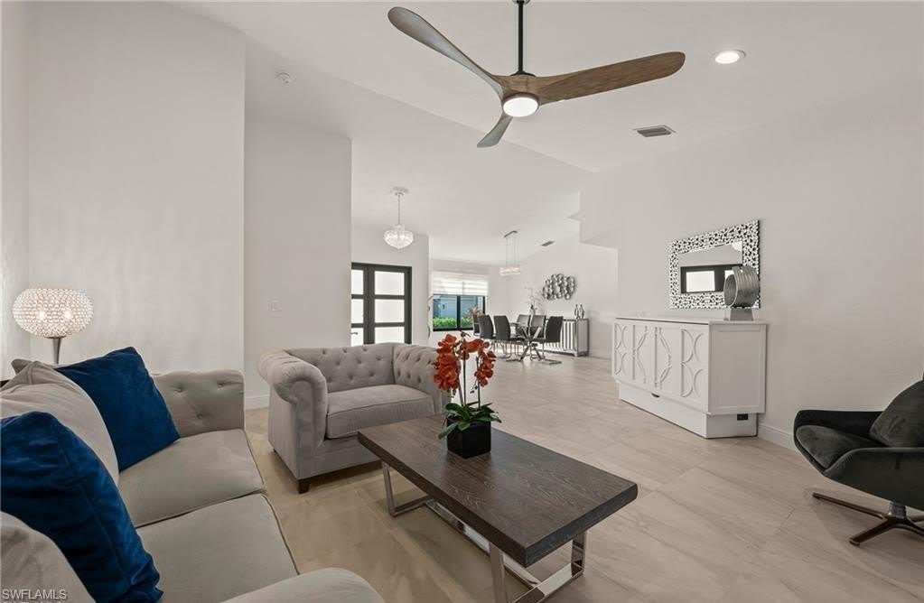 2307 Queens Way – photo 4