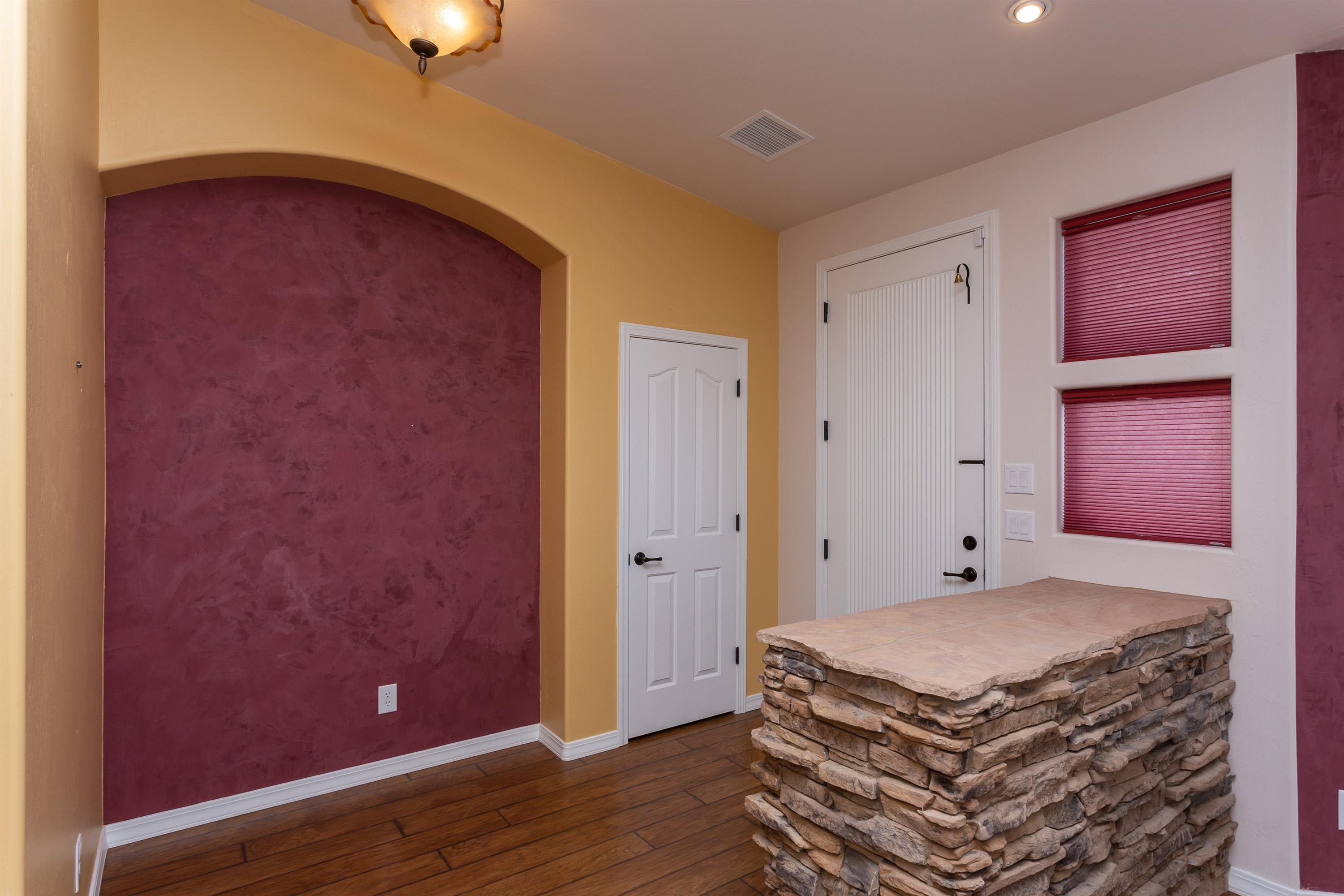 4760 Amber Rd – photo 3