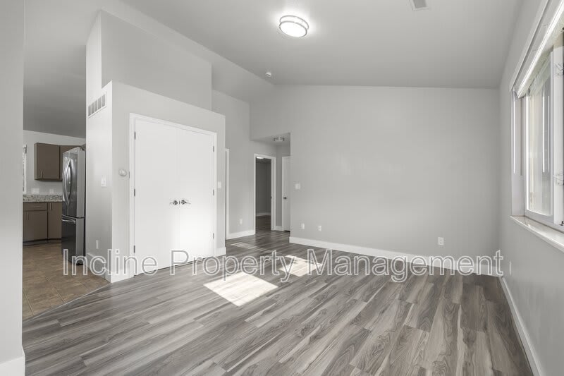 788 N 1060 W – photo 5